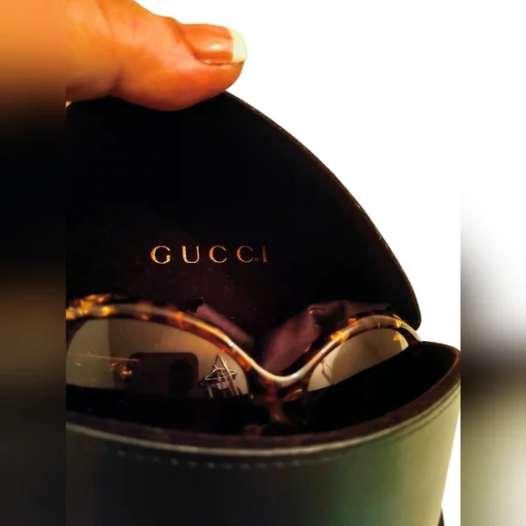Rare vintage Gucci sunglasses with original case and dust  display picture 1